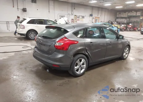 2014 Ford Focus Se z USA, uszkodzony, nr VIN 1FADP3K26EL188418